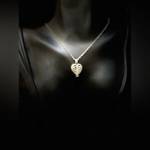 Silver Toned Heart Prayer Box Filigree Necklace Chain Jewelry 17.5" Locket